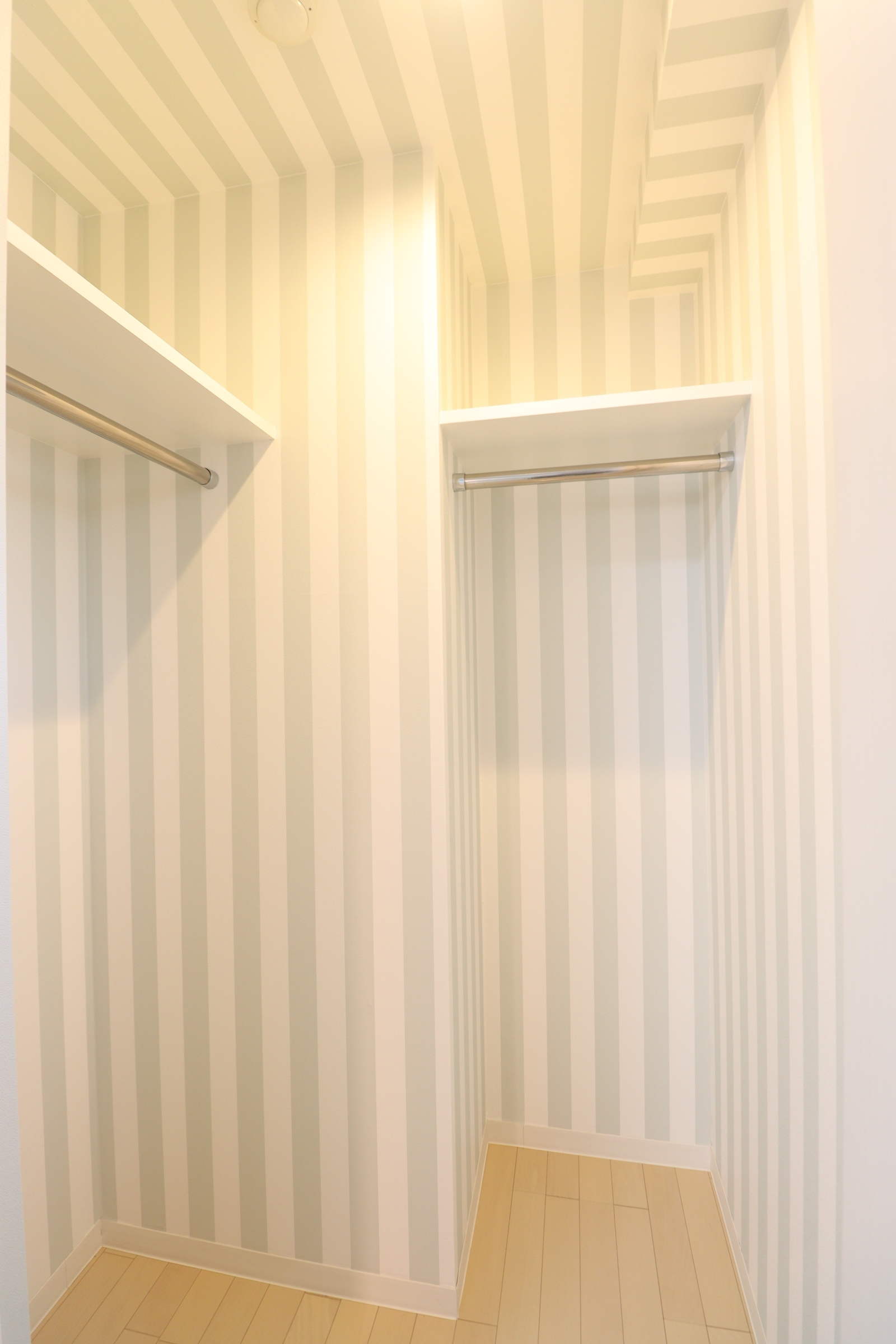 収納　ウォークインクローゼット