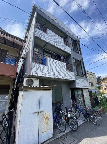 門真市北巣本町のマンションの建物外観