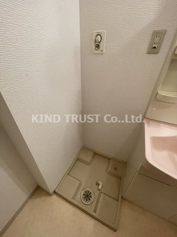 洗面設備　スペースが確保できる洗面所です