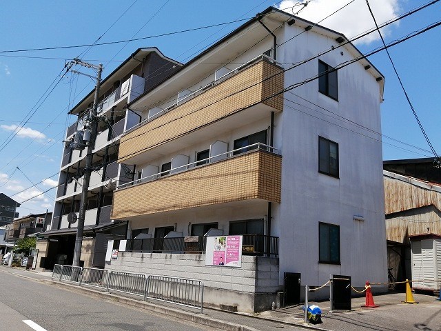 京都市左京区田中上玄京町のマンションの建物外観