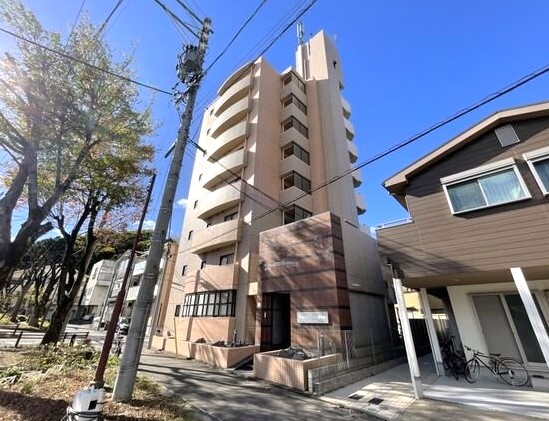 名古屋市北区柳原のマンションの建物外観