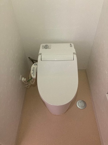 【新靖ビルのトイレ】