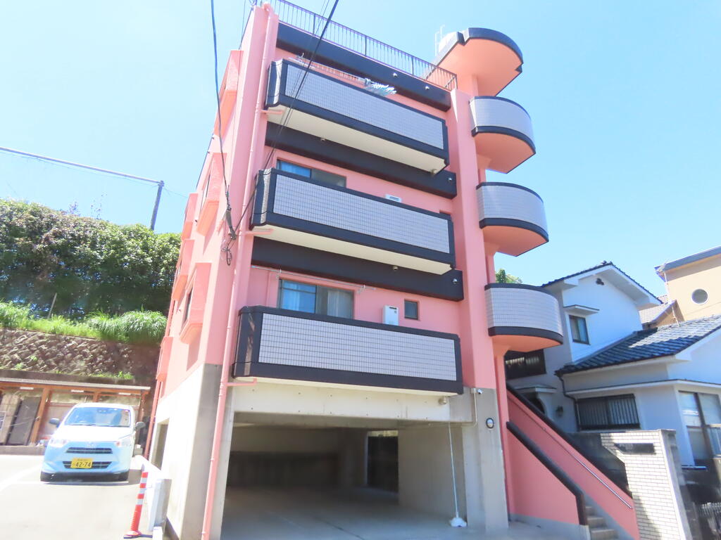 長崎市本原町のマンションの建物外観