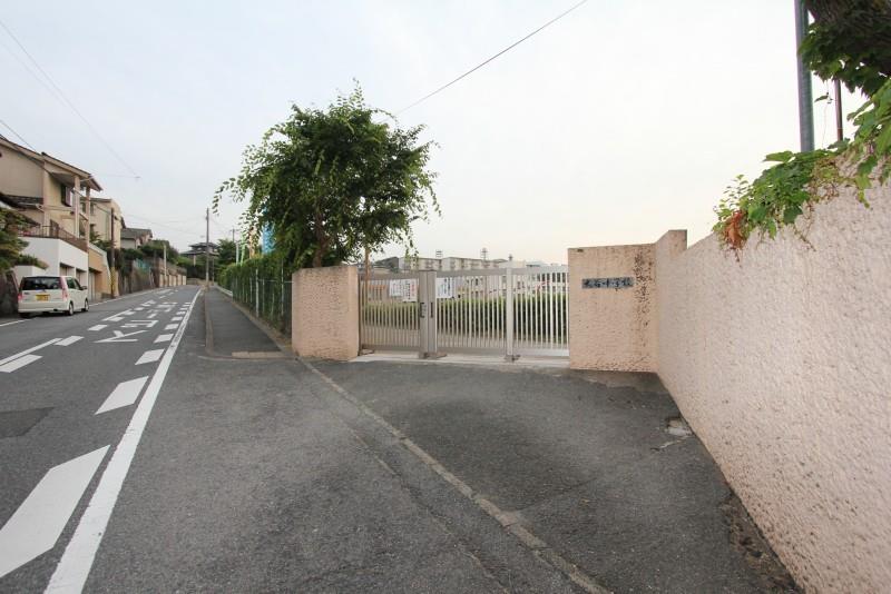 中学校　北九州市立大谷中学校（中学校）まで954m