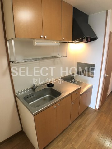 キッチン　キッチンでお料理をお楽しみください 同型タイプです