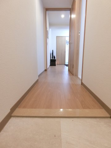 玄関　詳細は、RISUMO江坂本店→06-6155-7137まで♪