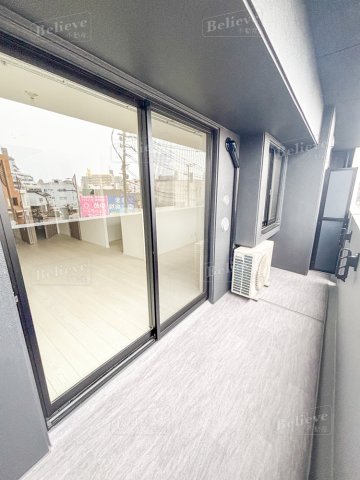 バルコニー　日当たりの良いバルコニー♪