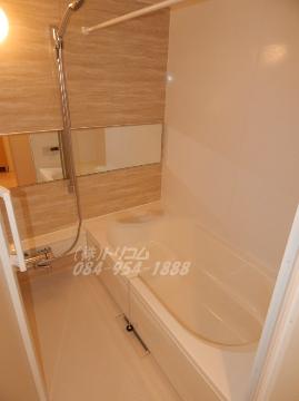 バス・シャワールーム　追焚乾燥機能付広々一坪バス