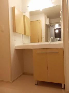 洗面設備　カウンター付洗髪洗面化粧台