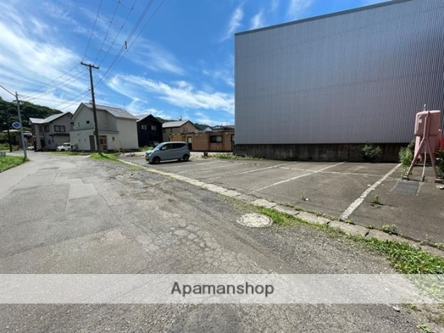 駐車場　ロビー