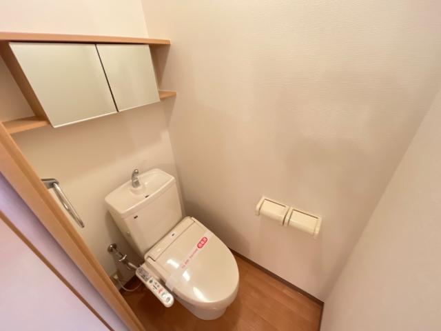 トイレ　シャワー付トイレ