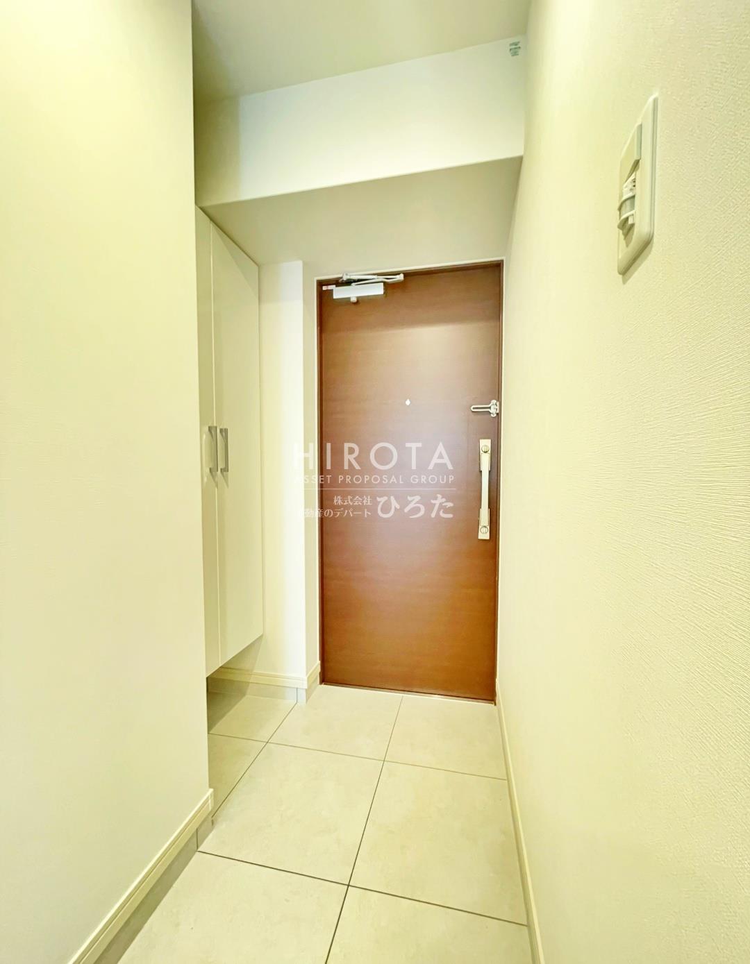 玄関　2階モデルルーム