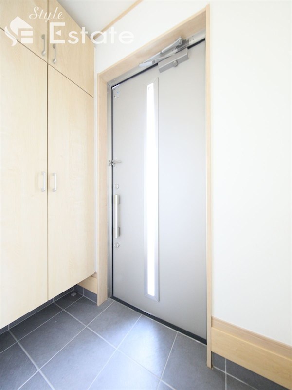 玄関　玄関　シューズボックス充実してます