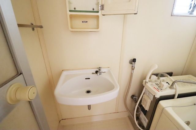 洗面設備　★お風呂に洗面台があります★