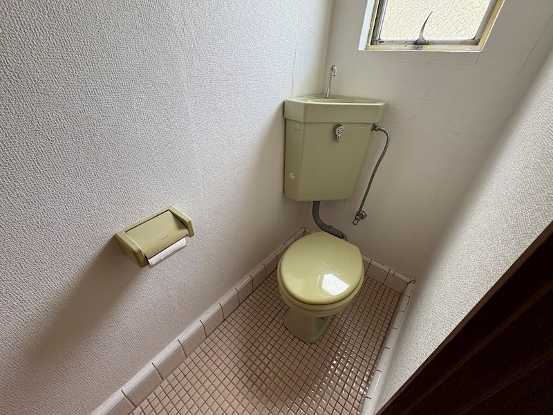 成増4丁目戸建のトイレ写真