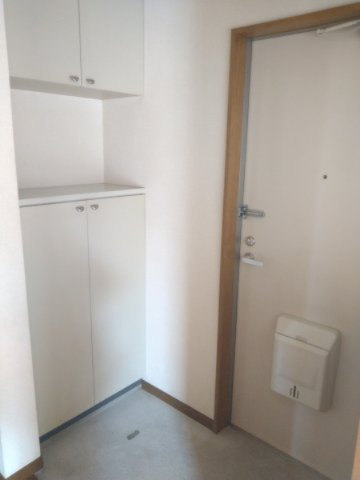 玄関　シューズボックス付き