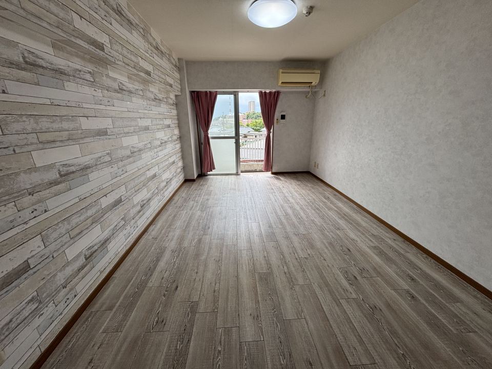 収納　☆長めのロングコートも余裕ではいります☆