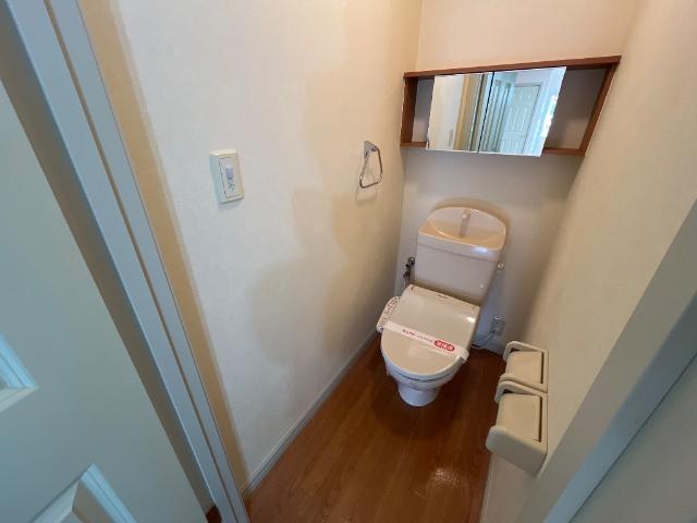 トイレ　シャワー付トイレ