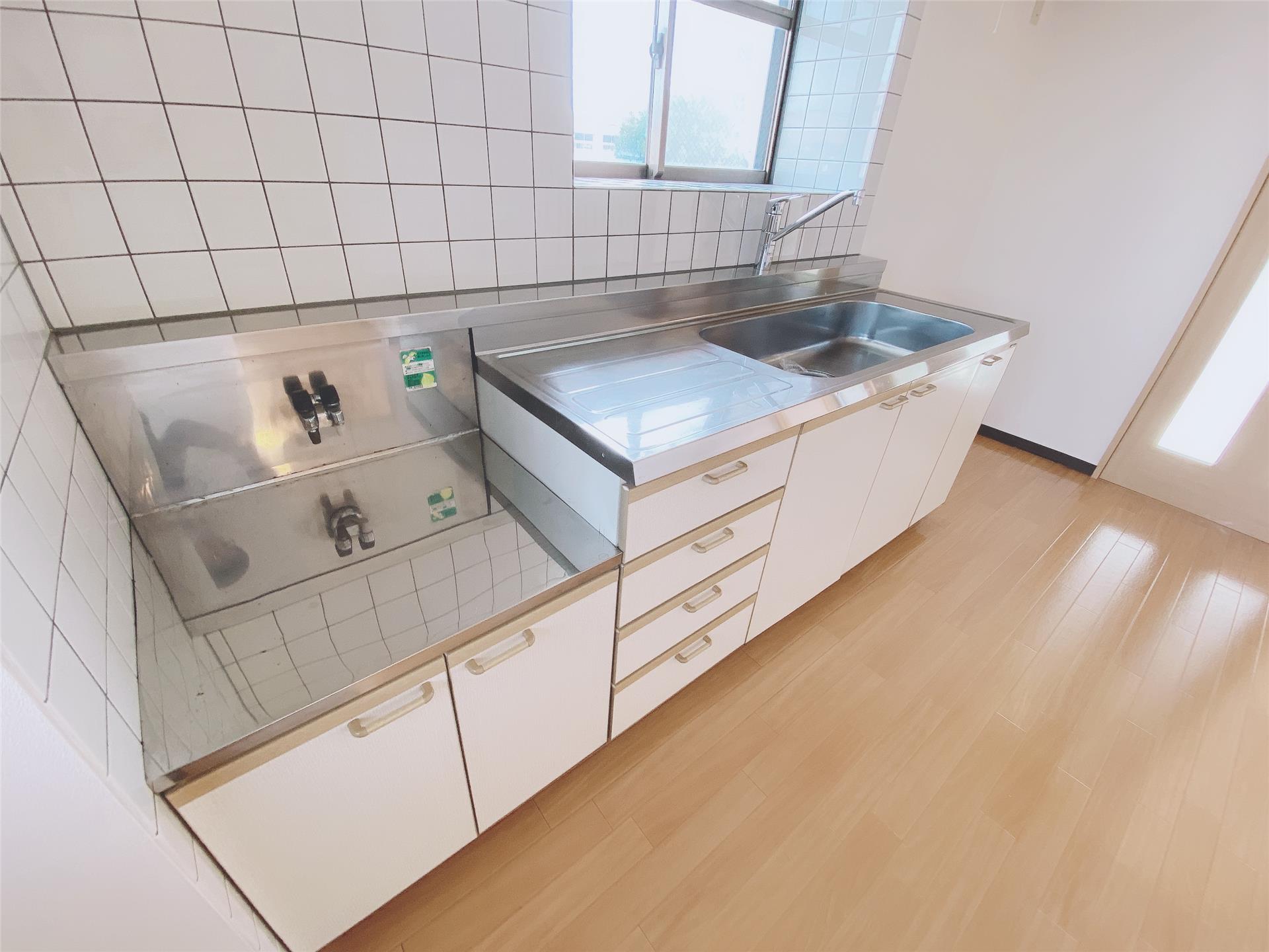 ブルーメゾン青島のキッチン写真