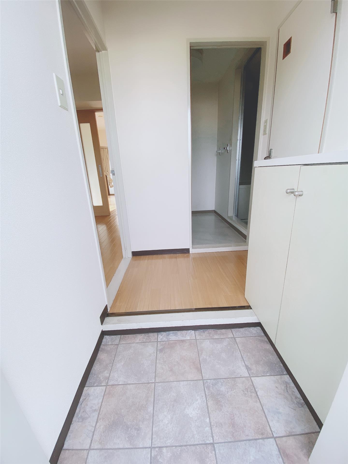 ブルーメゾン青島の玄関写真