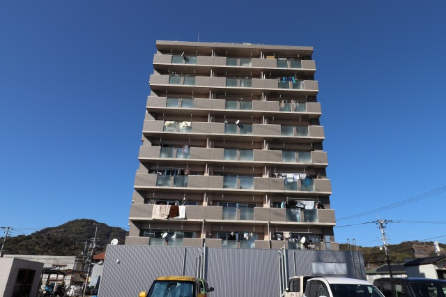 建物外観　落ち着いた雰囲気の外観です