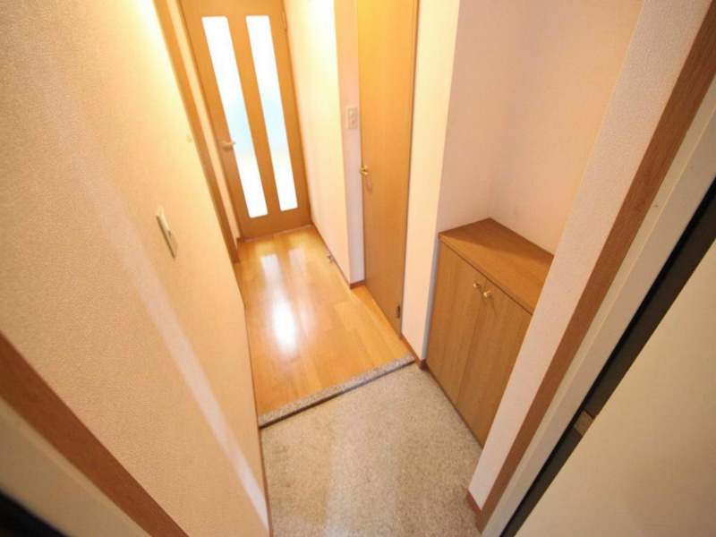 玄関　玄関　シューズボックス付