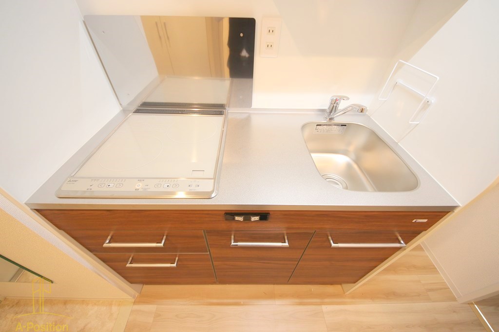 キッチン　セレニテ本町リアン