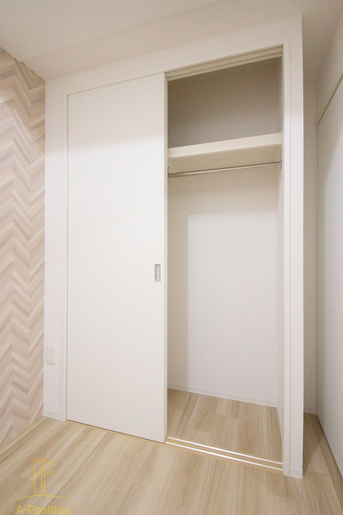 収納　セレニテ本町リアン