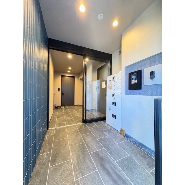 エントランス　安心のオートロック付物件です♪