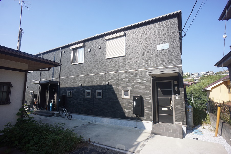 建物外観　閑静な住宅街の高台に立地！眺望良好です！