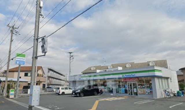 コンビニ　ファミリーマート　伊丹稲野（コンビニ）まで604m
