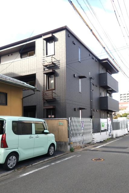 建物外観　建築中