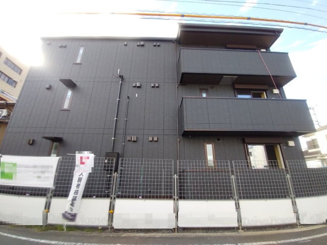 建物外観　建築中