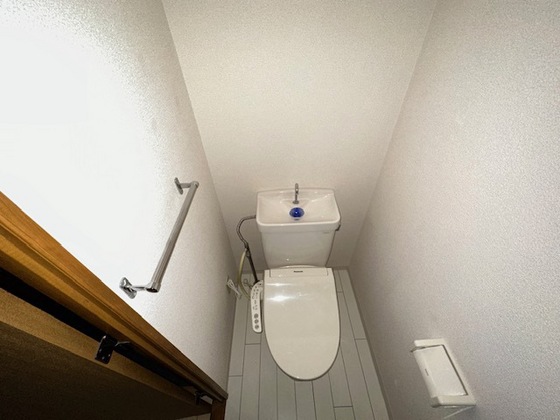 トイレ　※別部屋の写真です