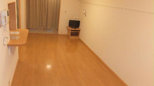 居室・リビング　フローリングタイプのお部屋になります。