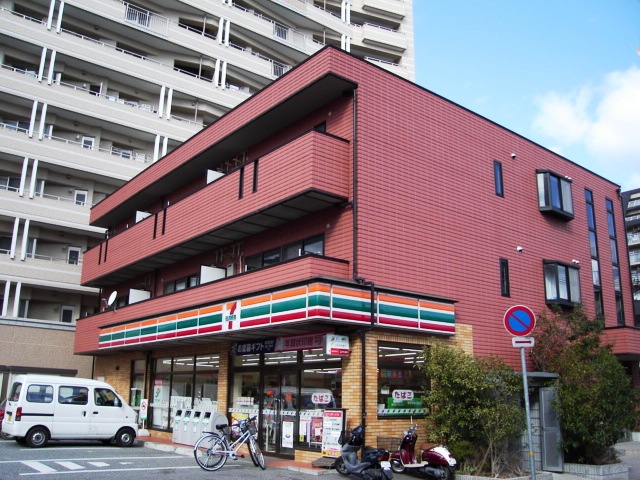 コンビニ　セブンイレブン 宝塚湯本町店（コンビニ）まで1037m