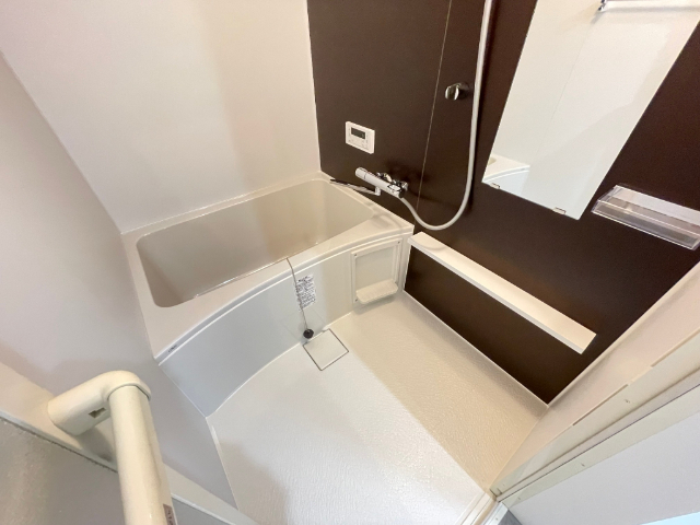 バス・シャワールーム　ゆったり入れるお風呂です
