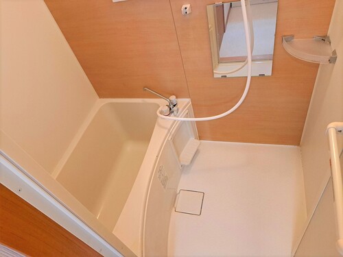 バス・シャワールーム　浴室