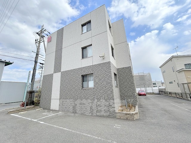 ハートフルプリムラの建物外観