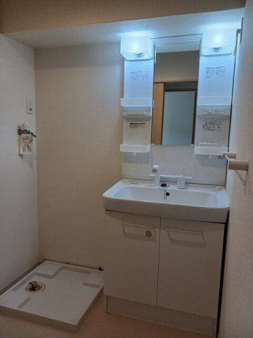 洗面設備　使いやすい洗面所です