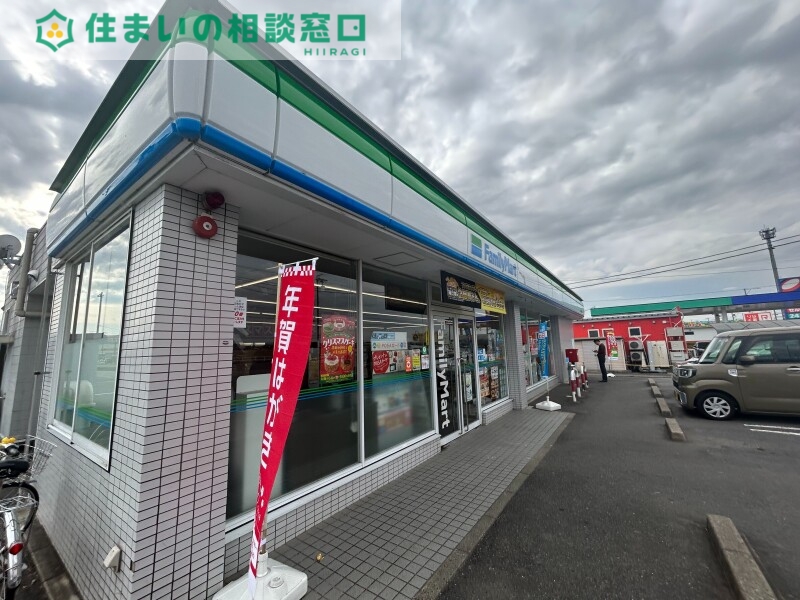 コンビニ　ファミリーマート幸田大正店（コンビニ）まで590m