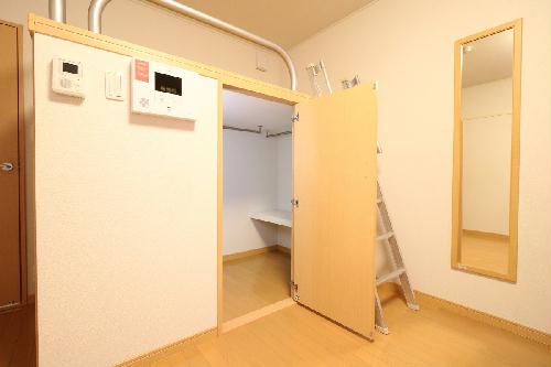 収納　ウォークインクローゼット付！お部屋もすっきり片付けられます