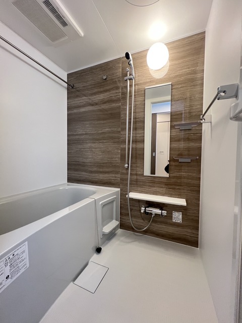 バス・シャワールーム