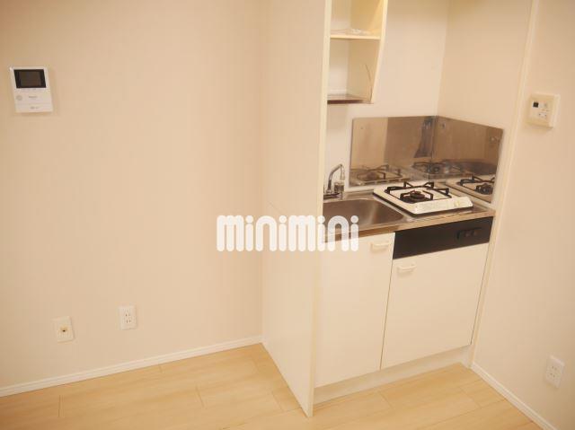 キッチン　ガスコンロ付いています。