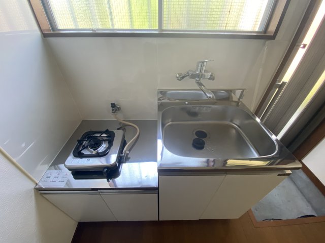 キッチン　一口ガスコンロ付き※退去前のため前回の写真