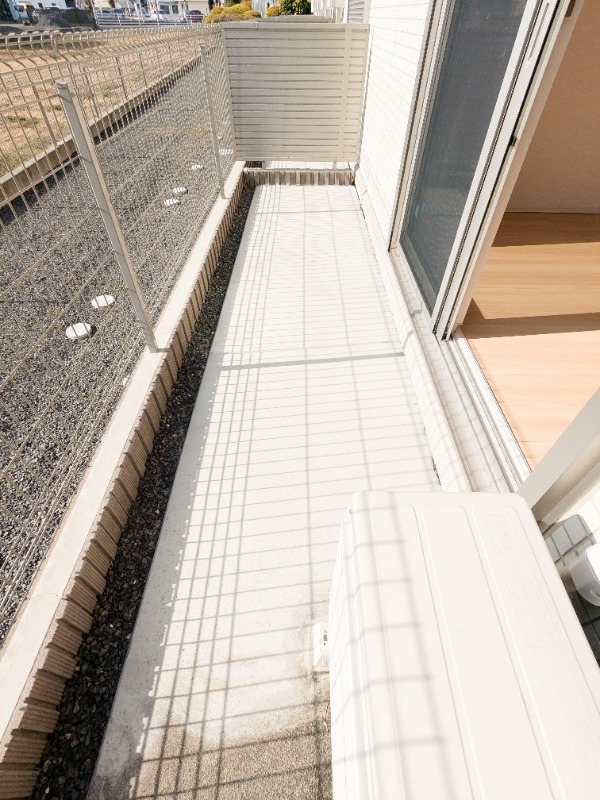 バルコニー　図面と現状に相違がある場合には現状を優先