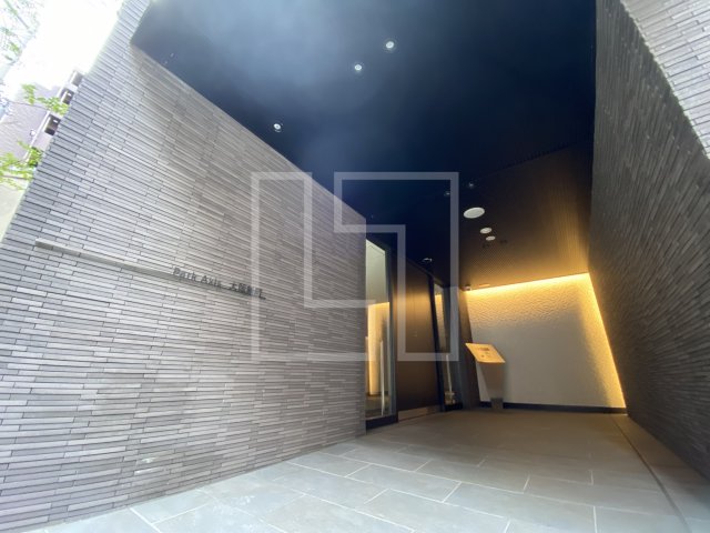 エントランス　パークアクシス大阪新町　エントランス
