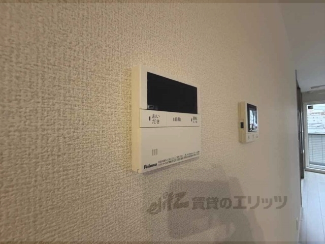 その他設備　給湯器リモコン