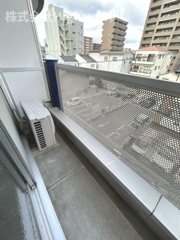 バルコニー　バルコニー付きです