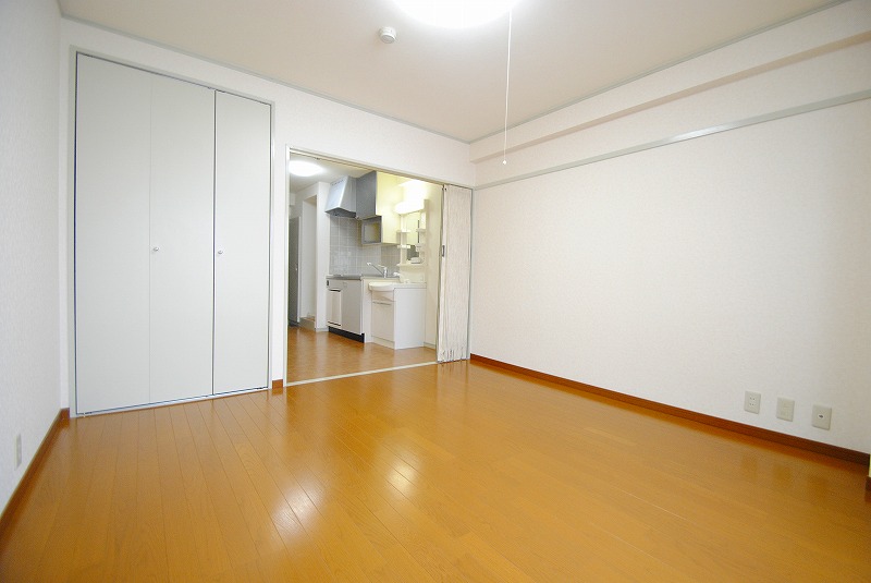 居室・リビング　綺麗な洋室